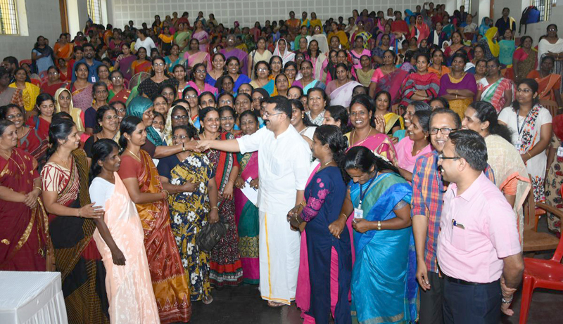 Minister Dr. K.T. Jaleel with NHG members